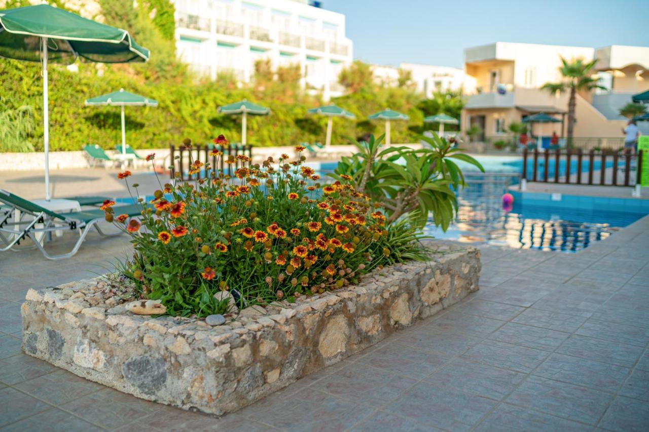 Hotel Kathrin Beach Αδελιανός Κάμπος Εξωτερικό φωτογραφία